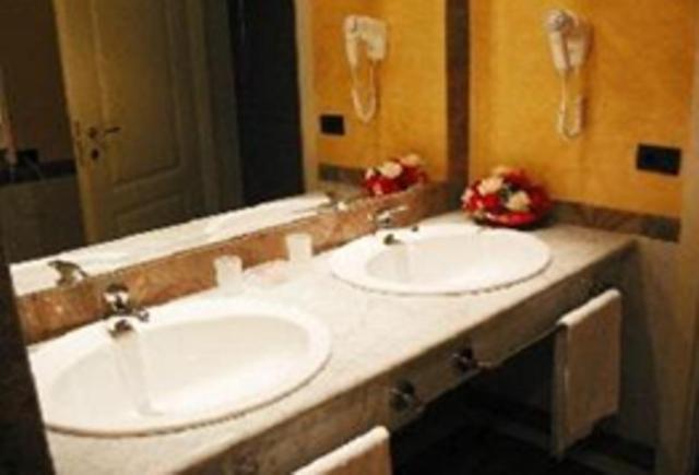 Hotel Rivera Palace Varanasi Zimmer foto